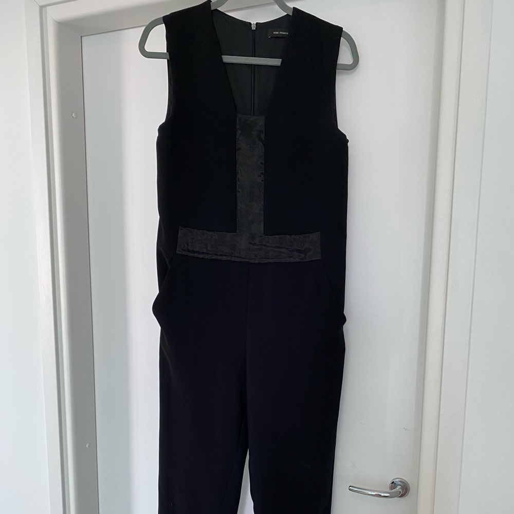 Lassis Jumpsuit. Size L. Super elegant